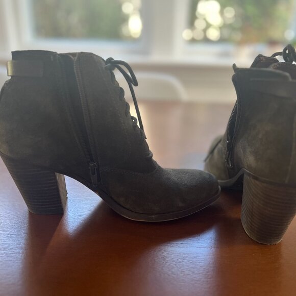 LUCKY BRAND Forest Green Suede Leather Lace Up Heeled Bootie - Picture 3 of 4